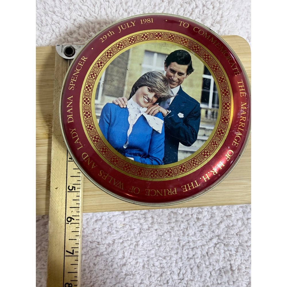 Vintage Prince Charles Lady Diana Royal Wedding 1981 Tin Metal Keepsake Trinket